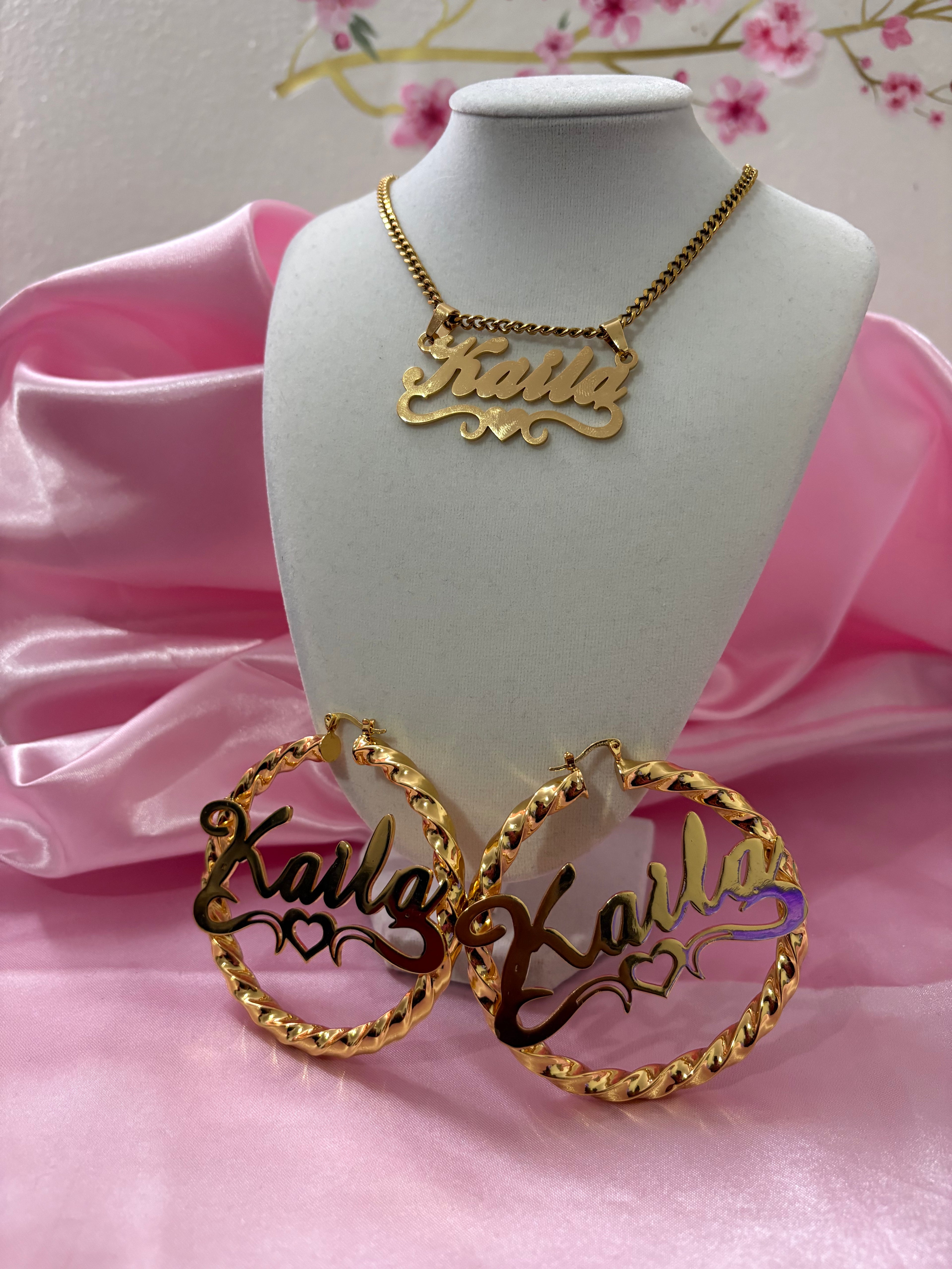 Custom Nameplate Necklace